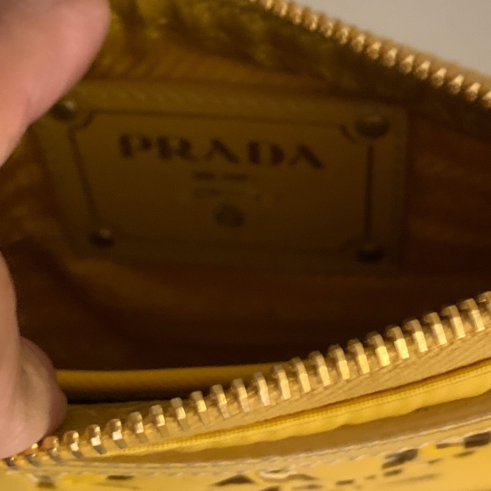 Prada crossbody authentic - Picture 14 of 15